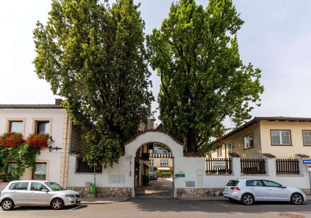 Haus Zu Den Zwei Eichen Daire Perchtoldsdorf Dış mekan fotoğraf